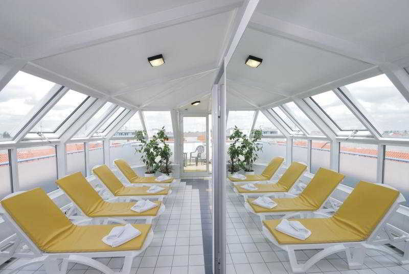 Moxy Berlin Humboldthain Park Екстер'єр фото