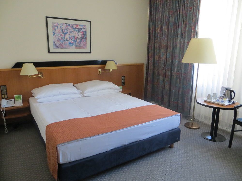 Moxy Berlin Humboldthain Park Екстер'єр фото
