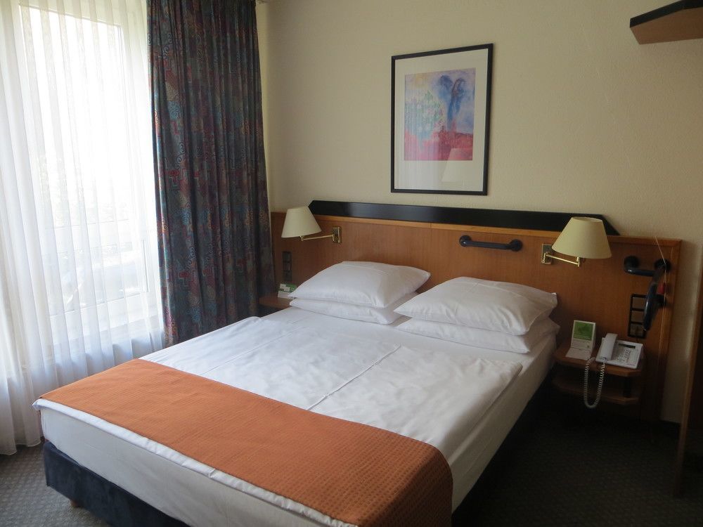 Moxy Berlin Humboldthain Park Екстер'єр фото